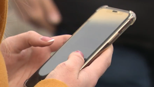 Ľudia prichádzajú o svoje mobilné telefóny, tablety a počítače, cez inzeráty podviedli desiatky ľudí