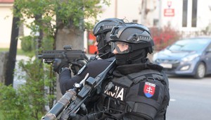 Kukláči sa zaujímali aj o Egypťanov, ktorí mali zo Slovenska prevážať migrantov do iných krajín Európy