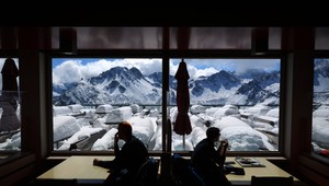 Neonacista tragicky zahynul. Spadol do rokliny pri bývalej rezidencii Adolfa Hitlera