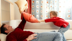 Oteckovia, ostali ste s deťmi? Zúfajte, odkazuje Kačmáry (37)