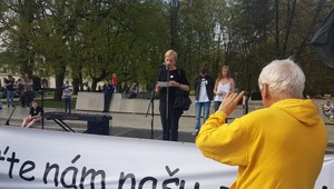 Na zhromaždenia Za slušné Slovensko prišli desaťtisíce ľudí