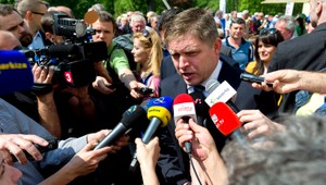 Smer-SD: Za zbabrané voľby padne iba Maďarič