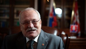 Drevená hlava banánového štátu