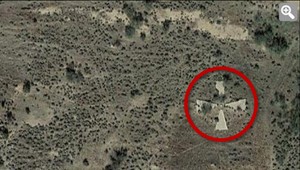 Záhadné kríže v púšti majú jednoduché, dlho utajované vysvetlenie