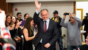 Kiska ide do druhého kola, s trestným oznámením na Fica