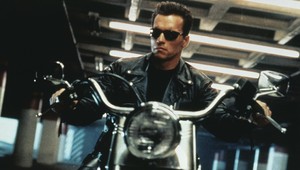 Comeback Schwarzeneggra: Guvernérsku stoličku zamenil za plátno