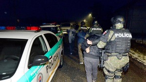 Nechutný obchod s maloletou. Otec ju predal do rodiny za 3000 eur