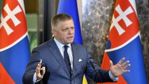Fico: Analýza vakcín nie je prioritou vlády, dôležitejšie sú iné témy