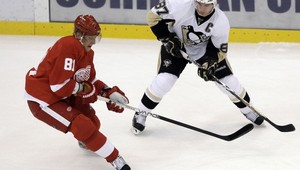 Hossa a Šatan vo vzájomnom dueli s dvoma A, tučniaci vyhrali