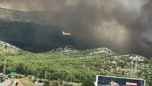 VIDEO: Chorvátsko sužujú lesné požiare. Desiatky hasičov bojujú už dva dni