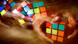 Rubikova kocka oslavuje 40 rokov, na jej počesť otvorili výstavu