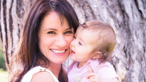 Stačí pohľad a spev. Matka s dieťaťom tak zosynchronizujú činnosť mozgu