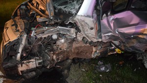 Zdemolované autá a štyria ľudia v nemocnici. Pri Nových zámkoch došlo k vážnej nehode