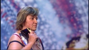 ČSMT: Magnetická žena píše aj básne... Pre mŕtveho muža