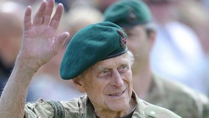 Británia sa zahalila do čiernej. TOTO bude nasledovať po úmrtí princa Philipa!