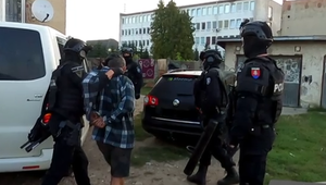 Hrôza na vlakovej stanici: Páchateľ nútil dievča k uspokojovaniu mužov výmenou za jedlo