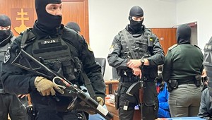 Kauza Ján Kuciak pokračuje: Vypovedať by mali Zsuzsova a Andruskó