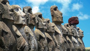 Veľkonočný ostrov: Vedci osvetlili tajomstvo klobúkov gigantických sôch