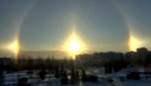 UNIKÁTNE ZÁBERY. Tri slnká v Moskve