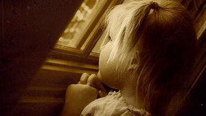 Hamburger a detské porno? Muž ponúkal nechutné videá