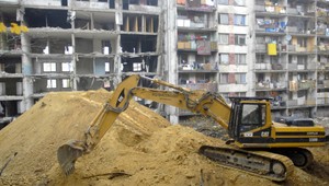 Chaos na Luníku IX. Osadníci demolujú paneláky