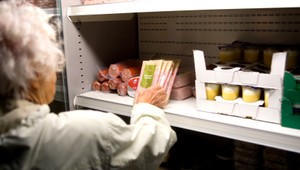 Vláda sľubuje, že zatočí s vysokými cenami potravín. Hovorí o úľavách aj o špeciálnej dani