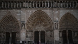 Notre-Dame vstáva z popola: Paríž oslavuje návrat gotickej ikony