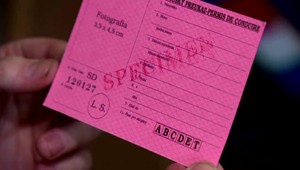 Ružové vodičáky čoskoro končia. Jazda s neplatným môže vyjsť draho