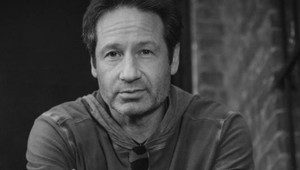 Slávny herec vymenil manželku za mladú predavačku džúsov