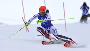 Vlhovej jazda nevyšla. Dve drobné zakopnutia ju posunuli mimo medailí