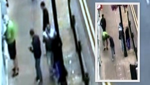 Pozor! Zlodeji majú nové finty, okrádajú pri bankomatoch