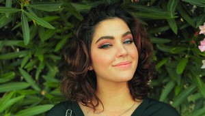 Spoznaj nový domov Celeste Buckingham prostredníctvom skladby dňa