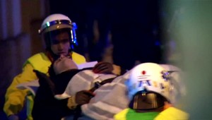 Masívne vzbury v Barcelone, vzduchom lietali obušky, demonštranti pálili portréty kráľa