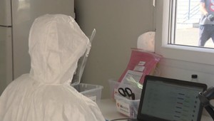 Počet testov na koronavírus by sa mal na Slovensku rapídne zvýšiť. Zapoja sa aj súkromníci