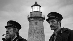 Robert Pattinson a Willem Dafoe v novom traileri: Atmosféra je temná a desivá!