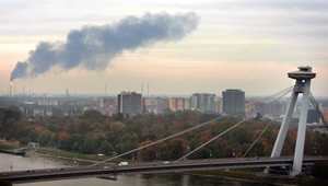 Slovnaft upozorňuje na revíziu. V okolí môže byť zvýšená hladina hluku a zápachu