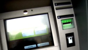 Transakčná daň má stále vážne nedostatky, je potrebné ju upraviť