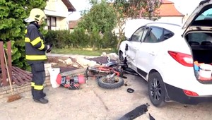Zbesilá jazda na motorke. Dávid (19) skončil v nemocnici