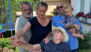 Tri deti s tromi mužmi počas jedného manželstva! Len 1,5-ročného syna porodila Menzelova manželka DOMA!