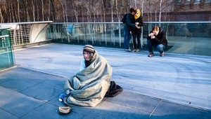 Prvú pomoc je potrebné poskytnúť každému, aj bezdomovcom