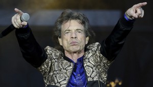 Zajtra odpália Rolling Stones veľkolepú šou, Mick Jagger je v nemocnici