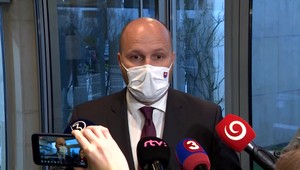 Minister Naď podáva 7 trestných oznámení pre nebezpečné vyhrážanie sa jeho rodine