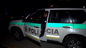 V taxíku bodli muža do hrude. Nepomohol mu ani okamžitý prevoz