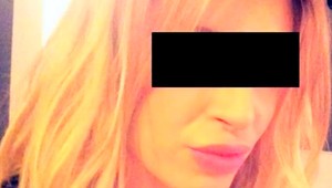 Modelka (†27) zabila svoje dieťa (†5), potom nôž otočila na seba