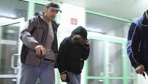 Novorodenca vyhodila z okna študentka