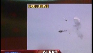 Helikoptéra a malé lietadlo spadli po zrážke do rieky