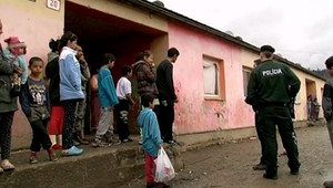 Osadníci z Nálepkova sa mlátili železnými tyčami, pomýlili si dvere