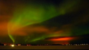 Na oblohe bolo vidieť farebné oblaky. Ide o záhadu?