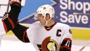 Alfredsson pokračuje v Ottawe, nastúpi už na 17. sezónu NHL