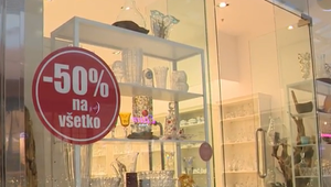 Šialenstvo Čierneho piatku: Aký vplyv má na Slovákov?